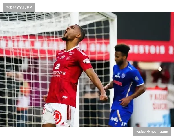 从替补到核心：布雷斯特射手史蒂夫-穆涅的逆袭之路